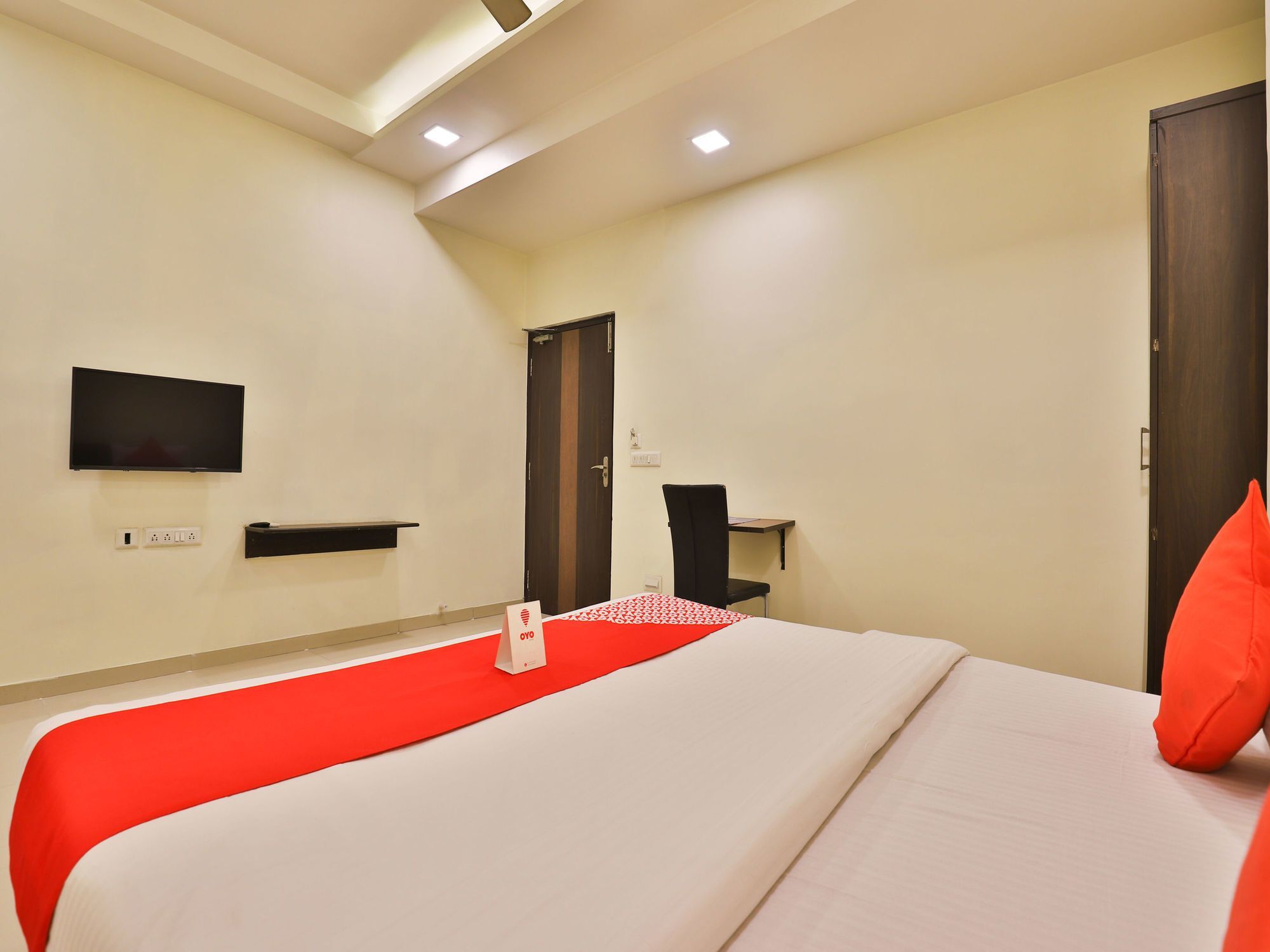 Oyo 6684 Hotel Park Sangam Ahmedabad Luaran gambar