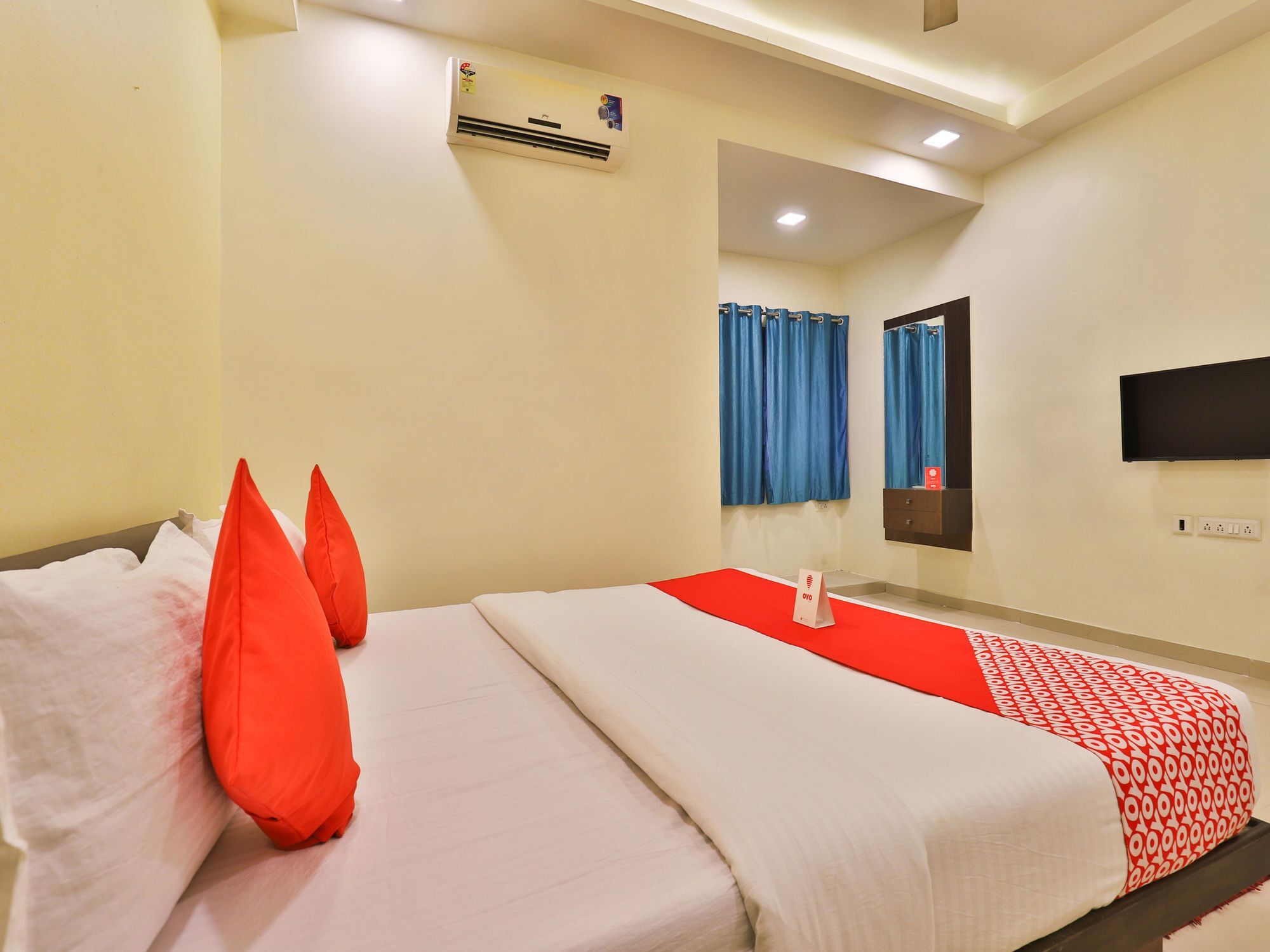 Oyo 6684 Hotel Park Sangam Ahmedabad Luaran gambar