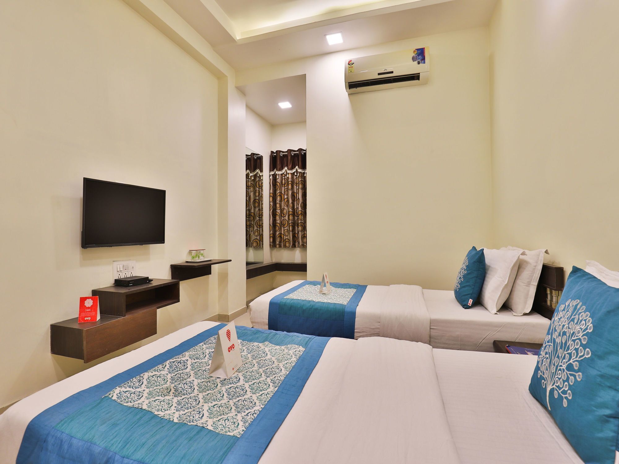 Oyo 6684 Hotel Park Sangam Ahmedabad Luaran gambar